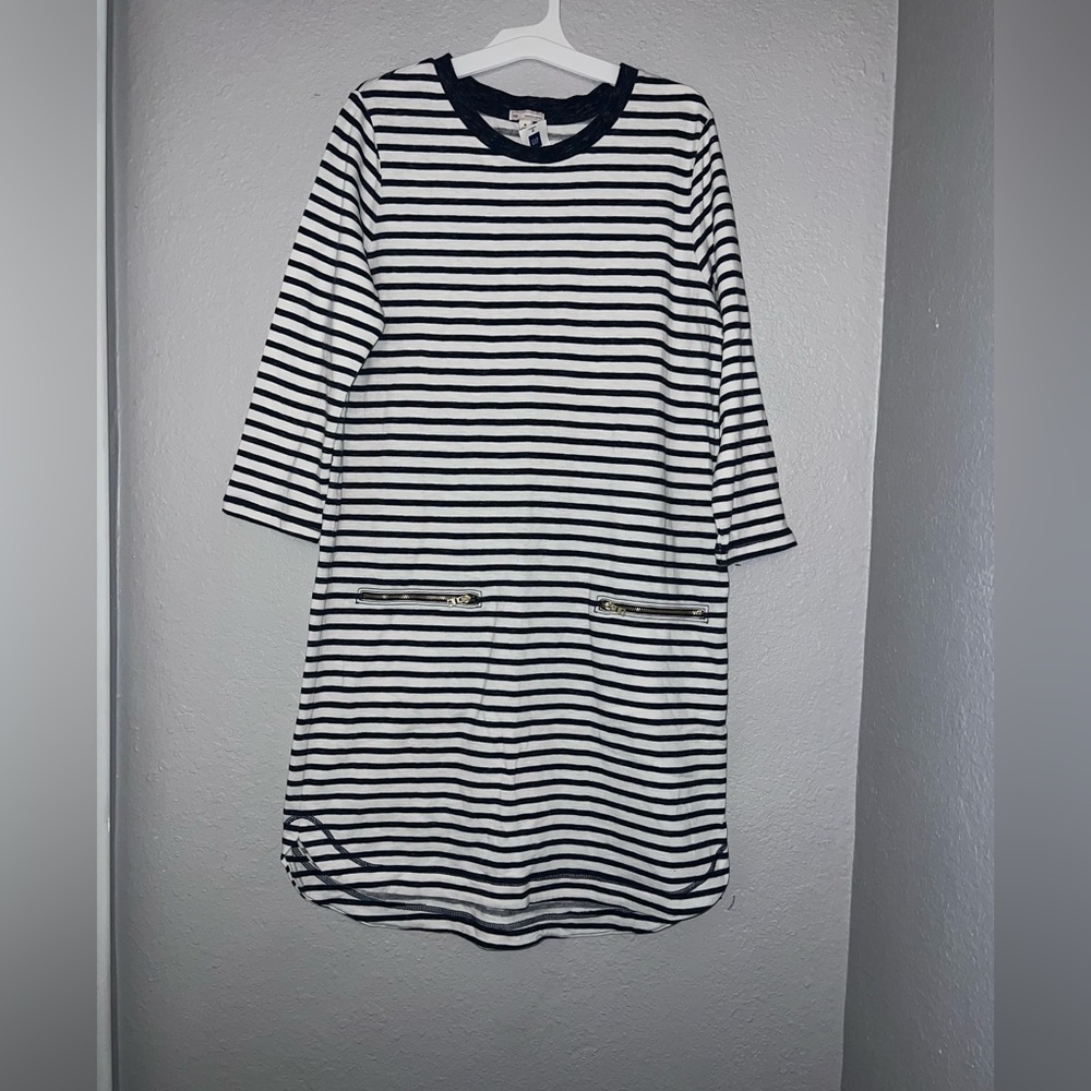 Gap Women Black and White Stripe Long Sleeve Maxi Dress